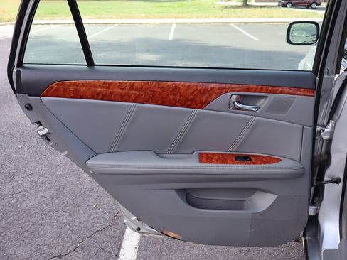 Used 2007 Toyota Avalon Limited FWD image 24