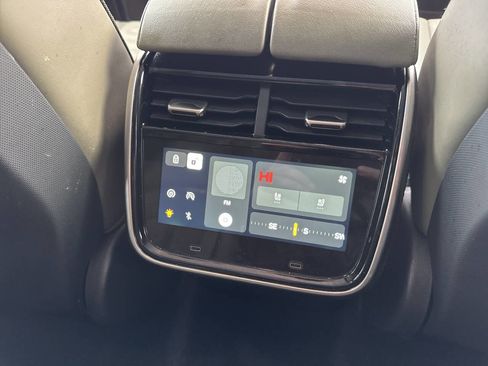 Used 2023 Rivian R1S Adventure image 33