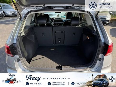 Certified 2023 Volkswagen Taos SE w/ Panoramic Sunroof Package AWD/4WD image 8