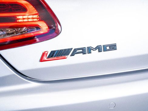 Used 2015 Mercedes-Benz S 63 AMG 4MATIC Coupe image 28