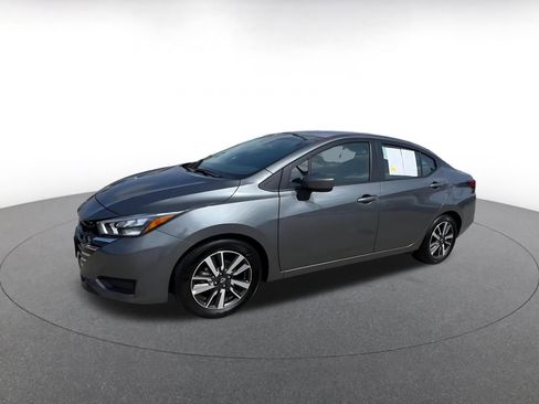 Used 2025 Nissan Versa SV FWD image 8