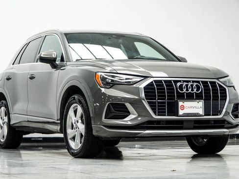 Used 2019 Audi Q3 2.0T Premium w/ Convenience Package AWD/4WD image 4