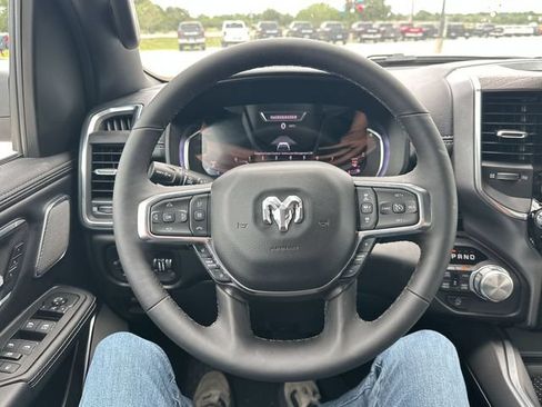 Used 2025 RAM 1500 Laramie AWD/4WD image 15