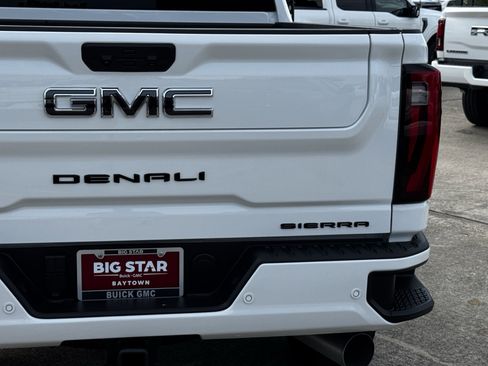 Used 2025 GMC Sierra 2500 Denali Ultimate w/ Max Trailering Package AWD/4WD image 10
