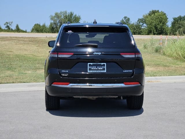 Used 2022 Jeep Grand Cherokee Limited AWD/4WD image 6
