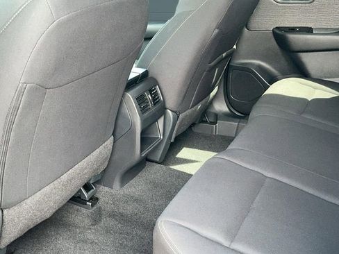 Used 2023 Nissan Rogue S image 16