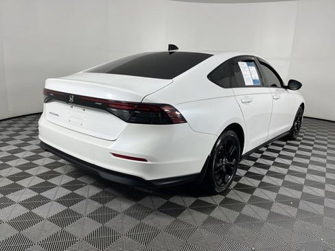 Used 2025 Honda Accord SE image 8