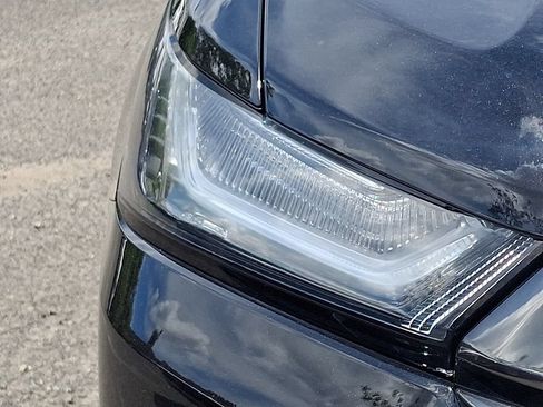 Certified 2023 Chevrolet Traverse RS AWD/4WD image 36