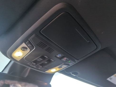 Used 2022 Honda Pilot Black Edition image 27