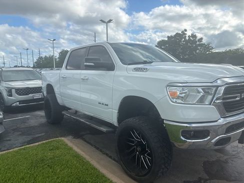 Used 2019 RAM 1500 Big Horn AWD/4WD image 2