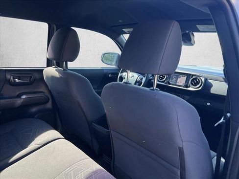 Certified 2019 Toyota Tacoma TRD Sport image 19