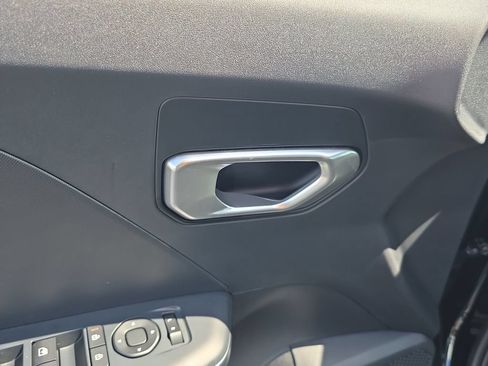 New 2026 Kia K4 FWD image 18