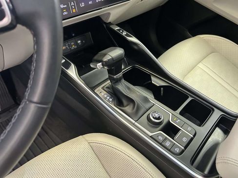 Used 2025 Kia Sorento S w/ Panoramic Sunroof Package FWD image 20