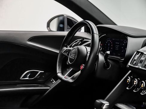 Used 2018 Audi R8 V10 image 62