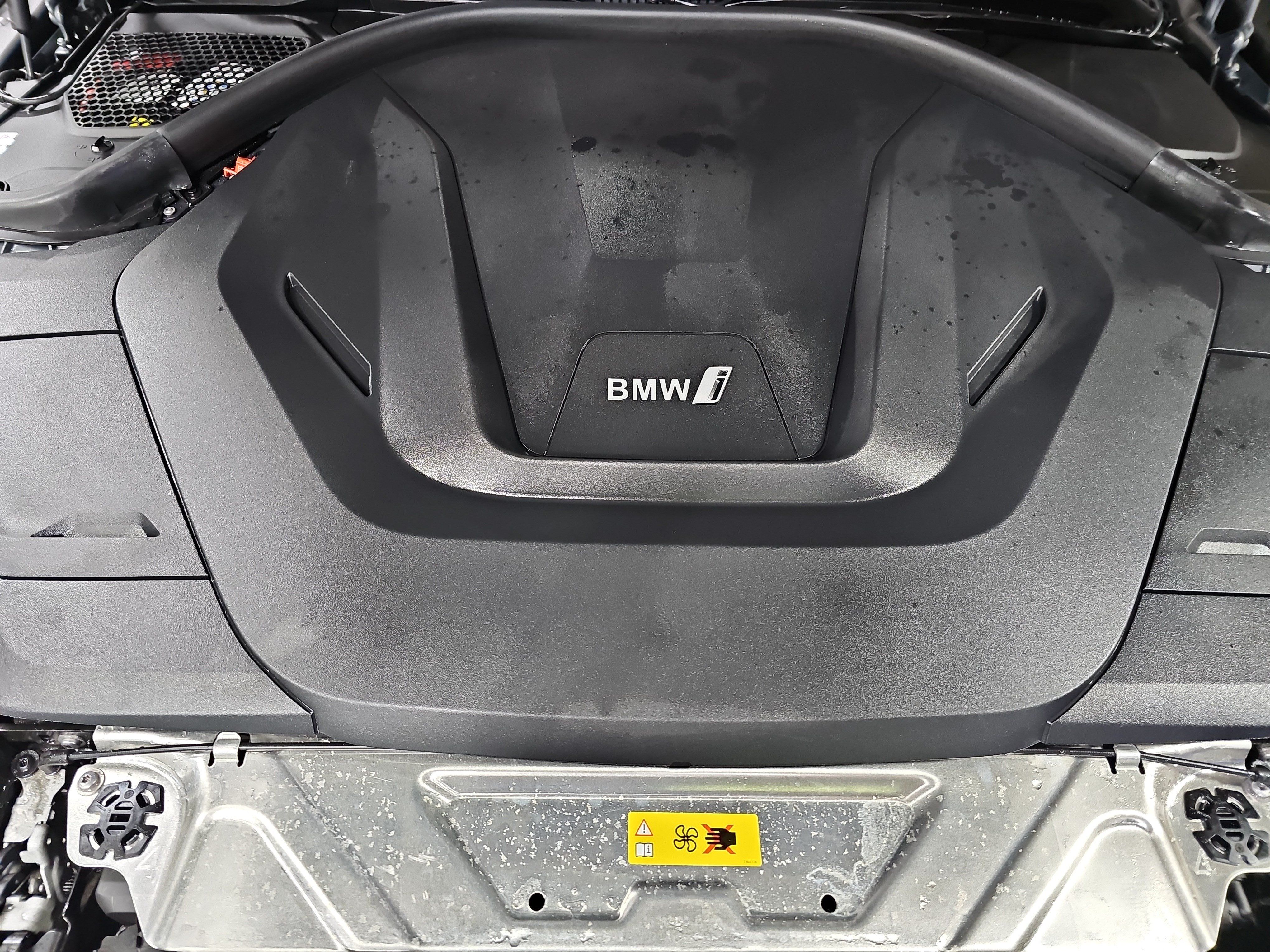 Used 2024 BMW i4 eDrive35 w/ Premium Package RWD image 27