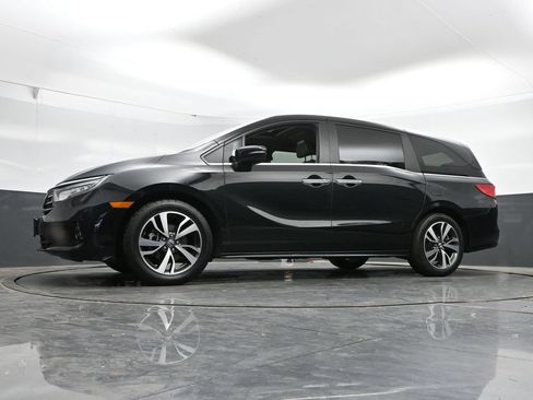 Used 2024 Honda Odyssey Touring image 43