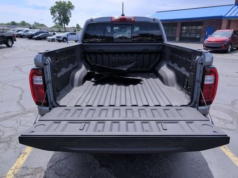 Used 2024 GMC Canyon Elevation w/ Convenience Package AWD/4WD image 22
