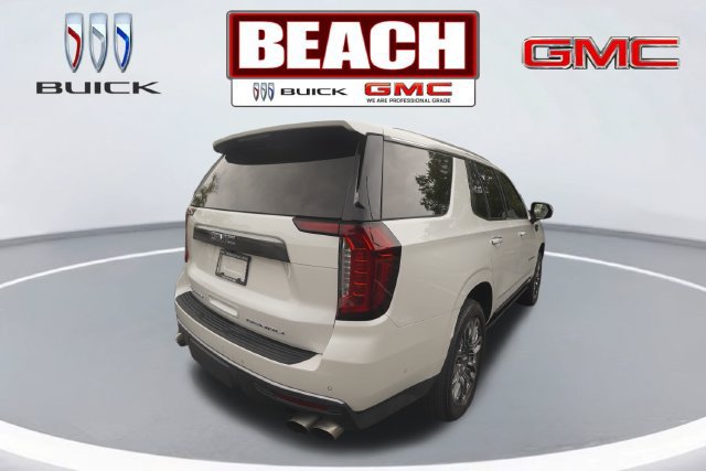 Used 2023 GMC Yukon Denali Ultimate AWD/4WD image 3