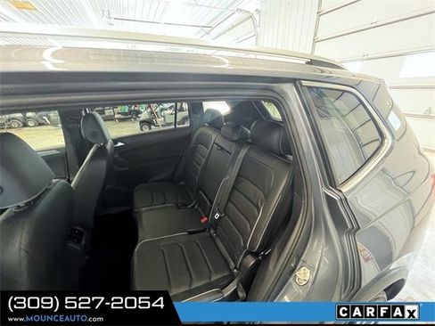 Used 2021 Volkswagen Tiguan SEL Premium R-Line image 11