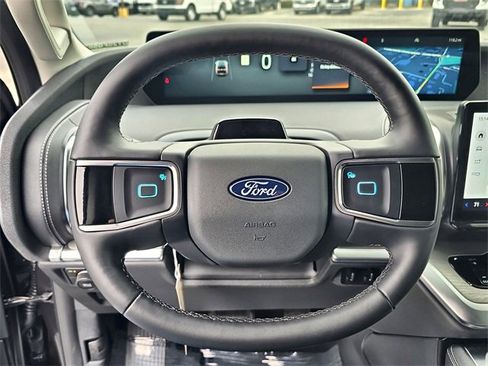 New 2026 Ford Expedition Max Platinum image 22