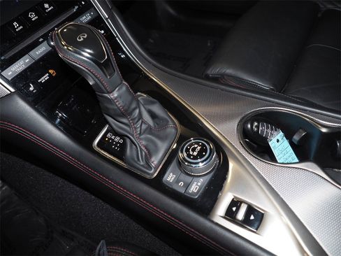 Used 2018 INFINITI Q50 Red Sport 400 w/ Carbon Fiber Package image 20