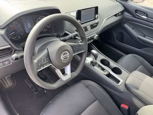 Used 2022 Nissan Altima 2.5 S image 12