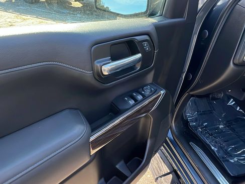 Used 2022 GMC Sierra 1500 Elevation image 15