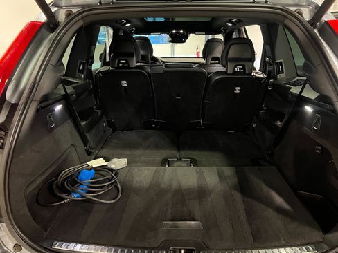 Used 2020 Volvo XC90 T8 R-Design w/ Protection Package Premier image 33