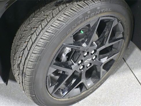 New 2026 Chevrolet Traverse RS w/ LPO, Floor Liner Package image 10