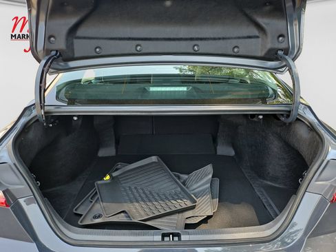 Used 2025 Toyota Camry XLE FWD image 19