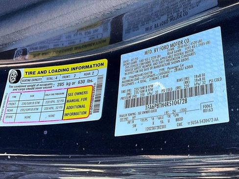 Used 2024 Ford Mustang Premium image 18