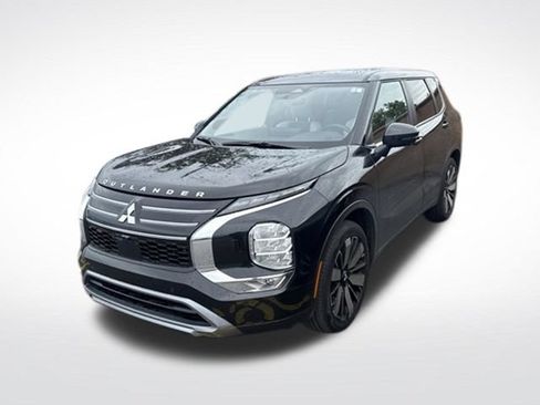 Used 2026 Mitsubishi Outlander SE AWD/4WD image 3