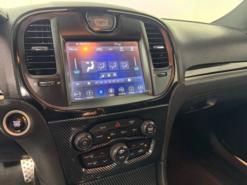 Used 2018 Chrysler 300 S w/ Safetytec Plus Group RWD image 13