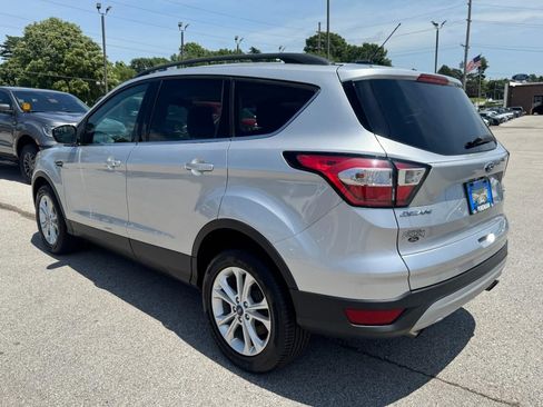 Used 2018 Ford Escape SE AWD/4WD image 5