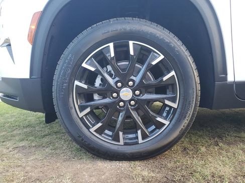 New 2026 Chevrolet Traverse LT w/ Sun and Wheel Package image 6