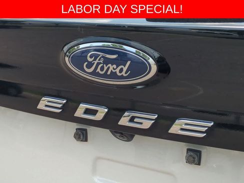 Used 2022 Ford Edge Titanium w/ Equipment Group 301A AWD/4WD image 12
