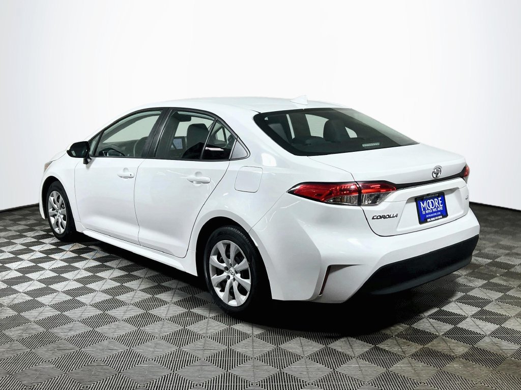 Certified 2024 Toyota Corolla LE FWD image 5