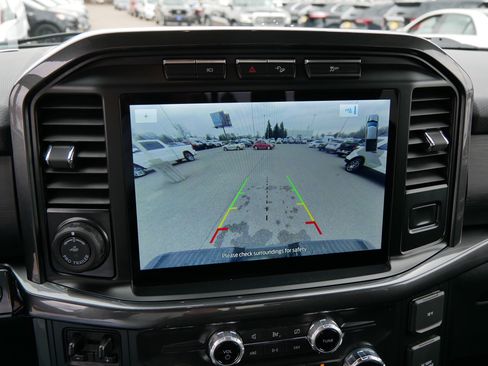 Certified 2022 Ford F150 XLT w/ Equipment Group 302A High image 33