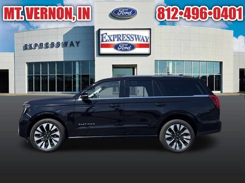 Used 2025 Ford Expedition Platinum w/ Driver's Package AWD/4WD image 6