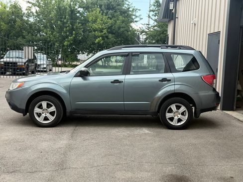 Used 2010 Subaru Forester 2.5X AWD/4WD image 4
