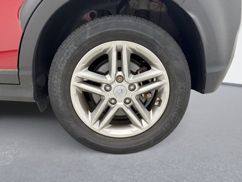 Used 2021 Hyundai Kona SE AWD/4WD image 12