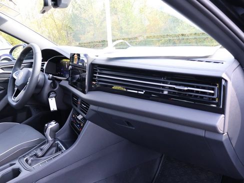 New 2026 Volkswagen Jetta Sport image 12