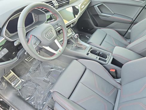 New 2025 Audi Q3 2.0T Premium Plus image 16