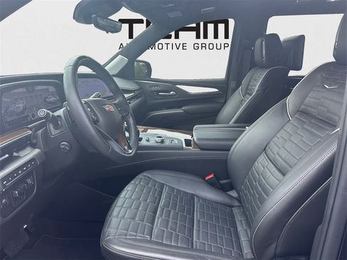 Used 2024 Cadillac Escalade Sport Platinum w/ LPO, Floor Liner Package image 25