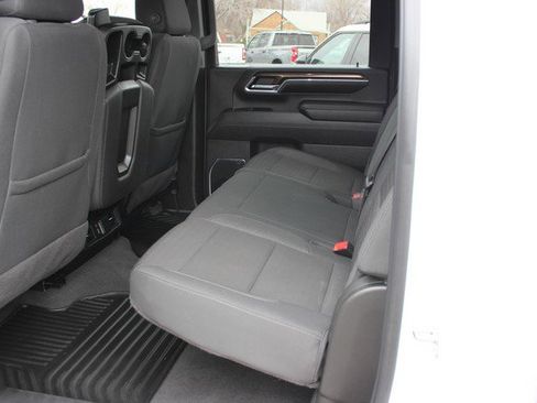 Used 2024 Chevrolet Silverado 2500 LT w/ Convenience Package image 7