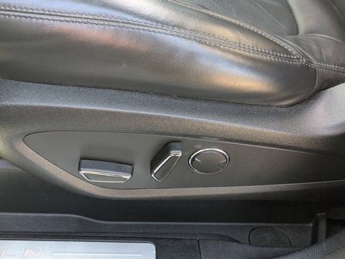 Used 2017 Lincoln MKC Reserve image 22