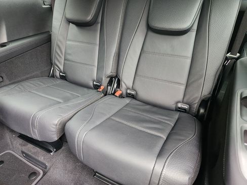 New 2025 Mercedes-Benz GLS 580 4MATIC image 32