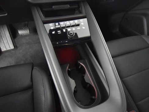 Certified 2024 Porsche Macan 4 Electric image 23