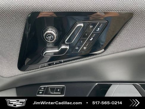 Certified 2025 Cadillac Optiq Sport 2 w/ LPO, Floor Liner Package AWD/4WD image 16