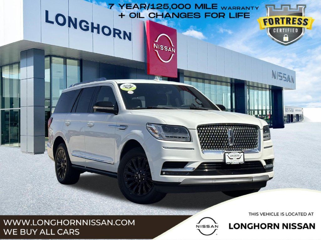 Used 2020 Lincoln Navigator 4WD image 1